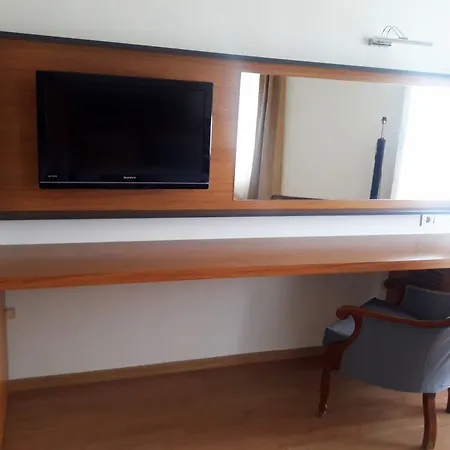 Orange Park Hotell 4*